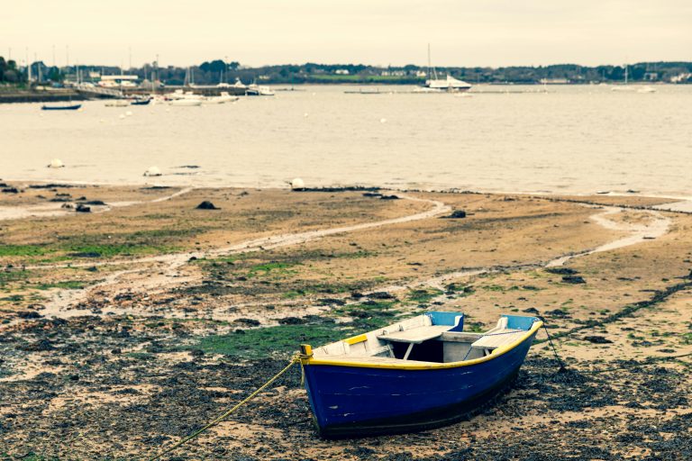 Marées Golfe du Morbihan : Comprendre et Anticiper