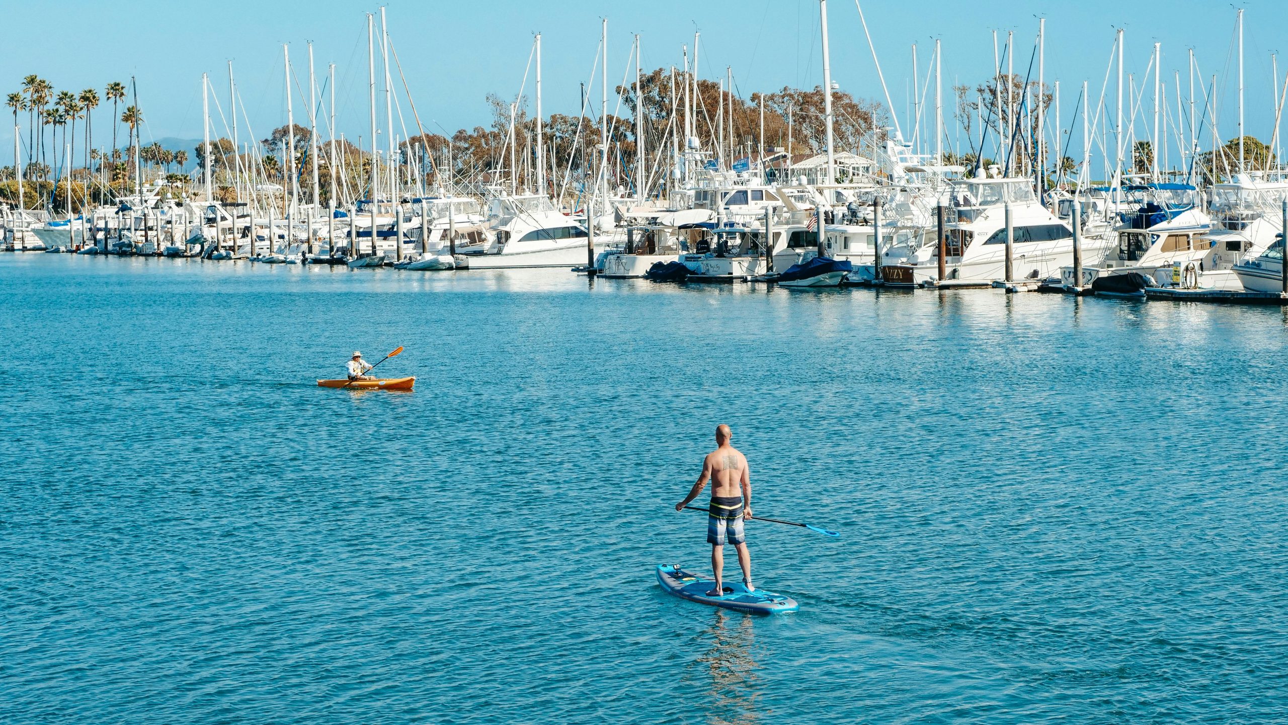 Loisirs nautiques en Bretagne : voile, kayak, paddle et plongée