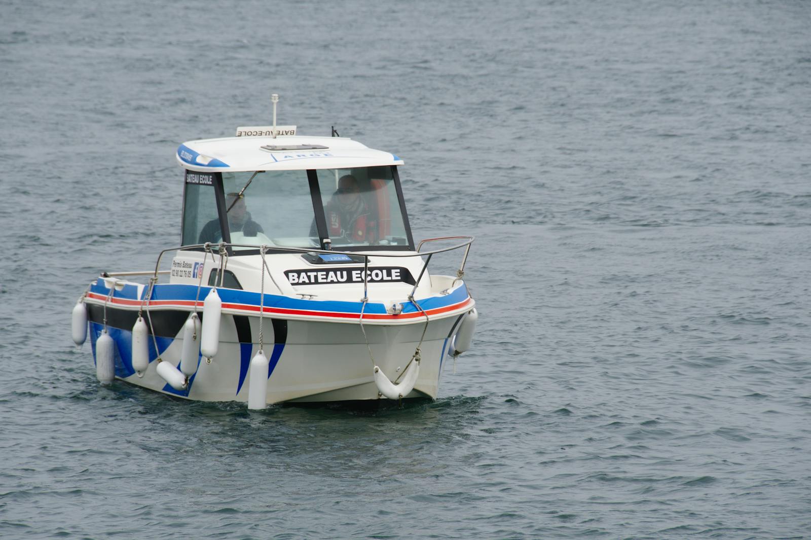 Écoles de permis bateau en Bretagne : comment choisir en 2026